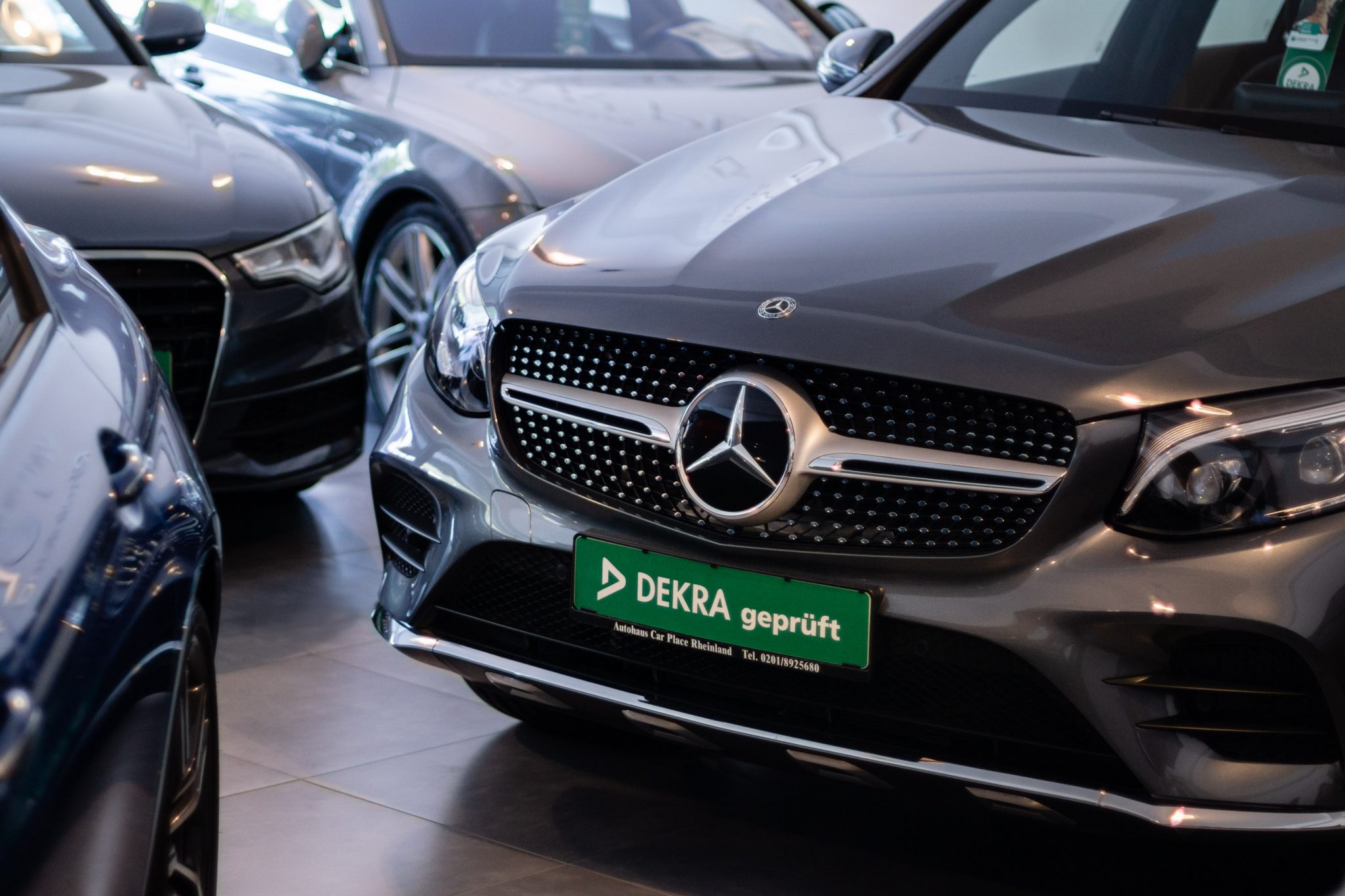 Einblicke in unser autohaus in essen car place rheinland